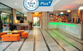 ละมุน โฮเต็ล แอท ภูเก็ต (SHA Extra Plus)